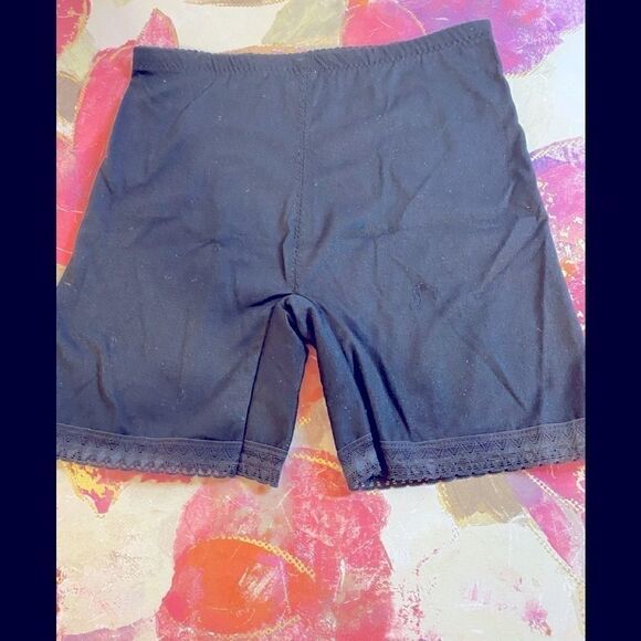 🛍Lacy assorted Embroidery Design Panties Size XL - Picture 4 of 9